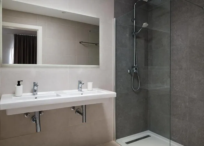 Blanca - Vipvipvillas *