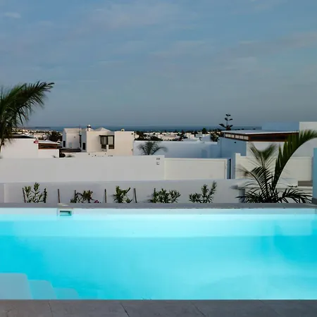 Blanca - Vipvipvillas Vila *